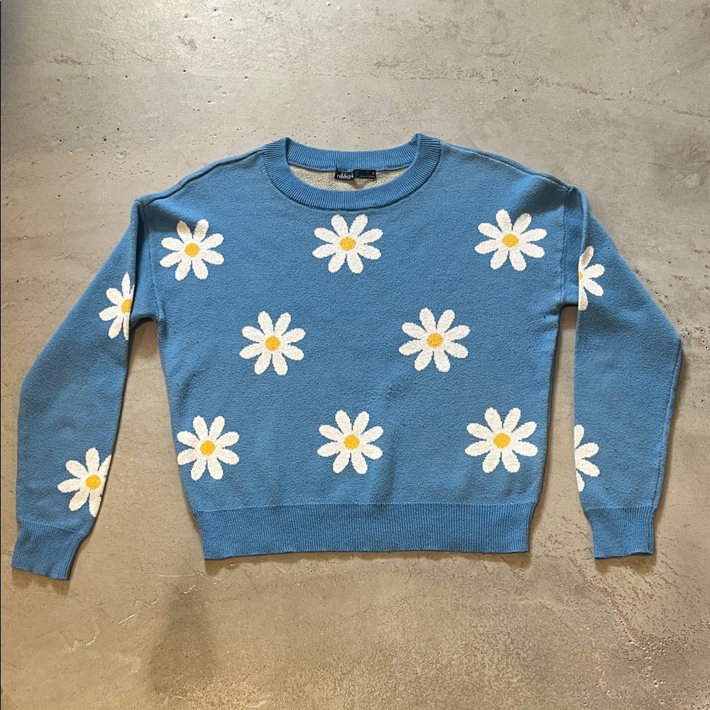 Floral Blue Sweater with Daisy Patterns